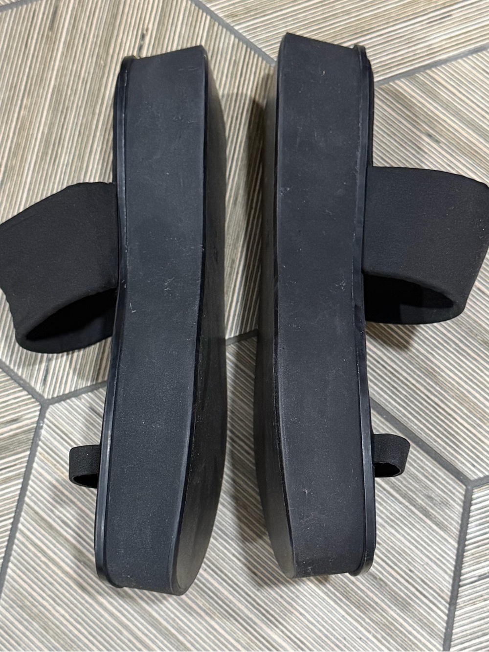 Zara Black Square Toe Platform Toe Loop Sandals - Picture 6 of 8